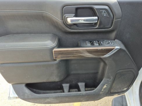 Used 2022 Chevrolet Silverado 3500 LT w/ Convenience Package image 15