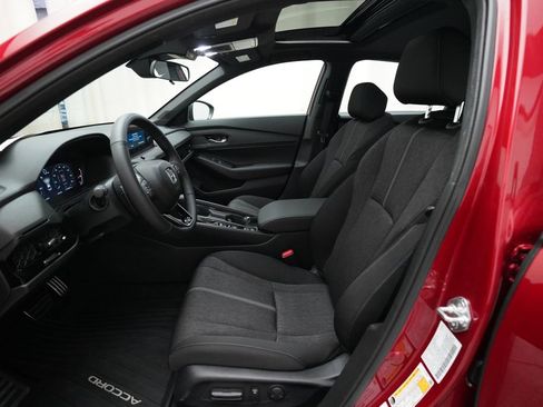Certified 2025 Honda Accord Sport image 7