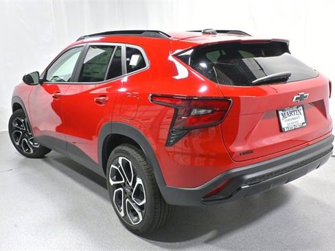 New 2026 Chevrolet Trax RS w/ Driver Confidence Package image 6