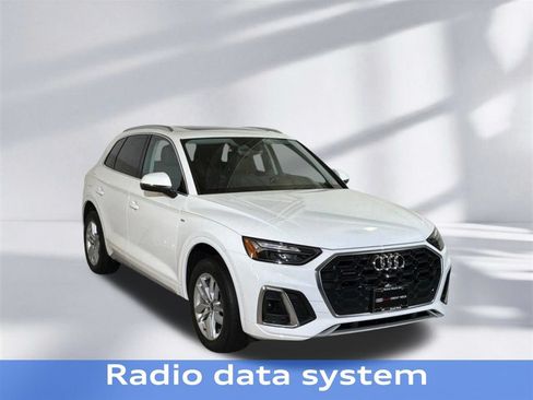 Used 2023 Audi Q5 2.0T Premium w/ Convenience Package AWD/4WD image 10