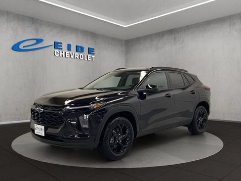 New 2026 Chevrolet Trax LT FWD image 8