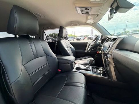 Used 2021 Toyota 4Runner SR5 AWD/4WD image 23