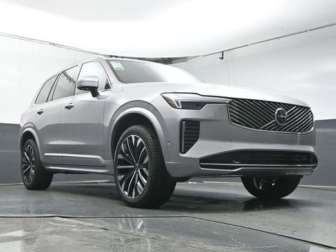 New 2026 Volvo XC90 B6 Plus w/ Protection Package AWD/4WD image 37