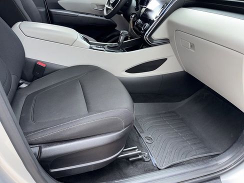 Used 2022 Hyundai Tucson SE FWD image 16