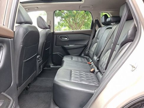 Used 2023 Nissan Rogue Platinum w/ Platinum Premium Package AWD/4WD image 10
