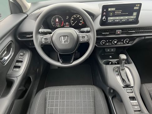 Used 2026 Honda HR-V LX image 13