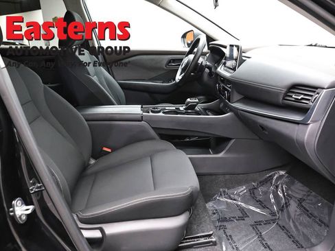 Used 2023 Nissan Rogue S AWD/4WD image 25
