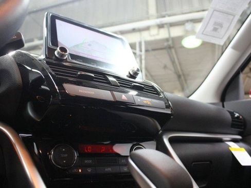 New 2026 Mitsubishi Eclipse Cross ES image 12