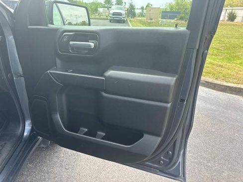 Used 2022 Chevrolet Silverado 1500 Custom AWD/4WD image 21
