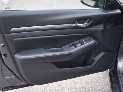 Used 2022 Nissan Altima 2.5 SV FWD image 20