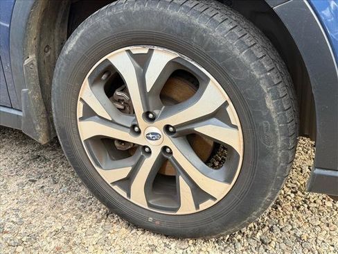 Used 2022 Subaru Outback Limited image 7