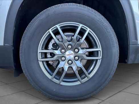 Certified 2025 GMC Acadia Elevation image 12