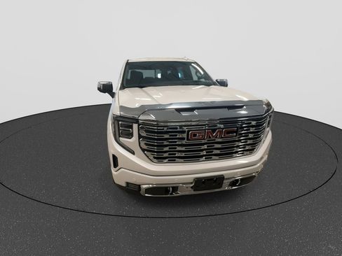 Used 2023 GMC Sierra 1500 Denali w/ Technology Package image 3
