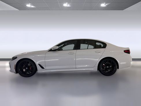 Used 2023 BMW 530i w/ M Sport Package image 2