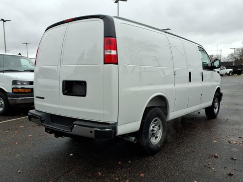 New 2025 Chevrolet Express 2500 w/ Driver Convenience Package RWD image 5