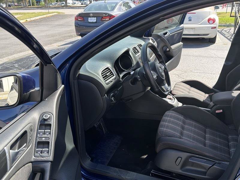 Used 2010 Volkswagen GTI 4-Door FWD image 12