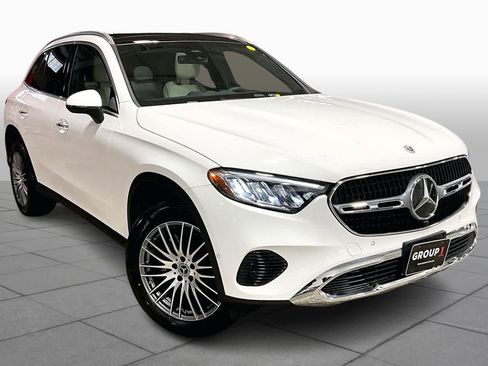Used 2026 Mercedes-Benz GLC 300 4MATIC image 3