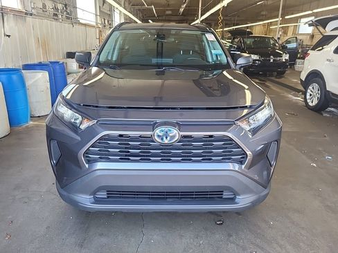 Used 2022 Toyota RAV4 LE image 12