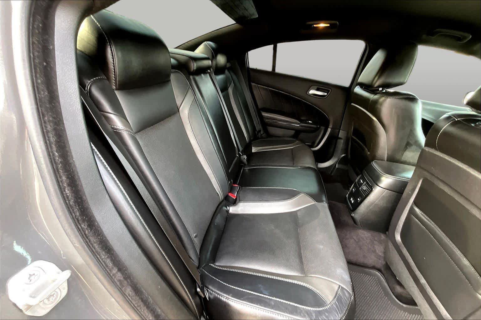 Used 2018 Dodge Charger SXT Plus w/ Quick Order Package 29J RWD image 19