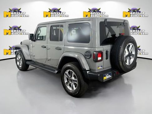 Used 2021 Jeep Wrangler Unlimited Sahara AWD/4WD image 7