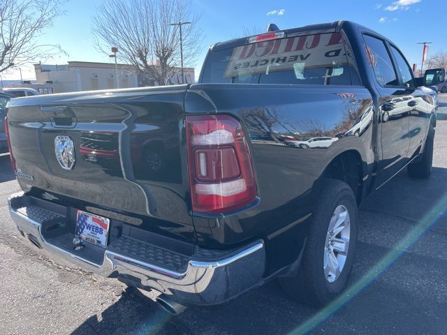 Used 2024 RAM 1500 Laramie AWD/4WD image 4