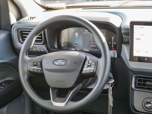 New 2025 Ford Maverick XL image 16