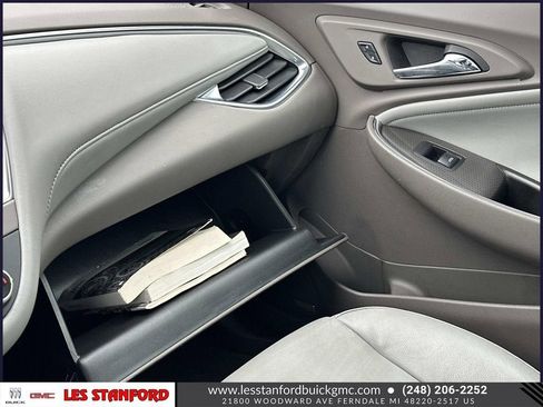 Used 2016 Chevrolet Malibu LT image 33