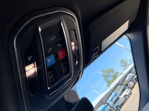 New 2026 Jeep Grand Cherokee Altitude AWD/4WD image 18