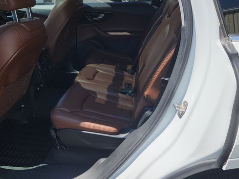 Used 2019 Audi Q7 3.0T Premium Plus w/ Premium Plus Package AWD/4WD image 20