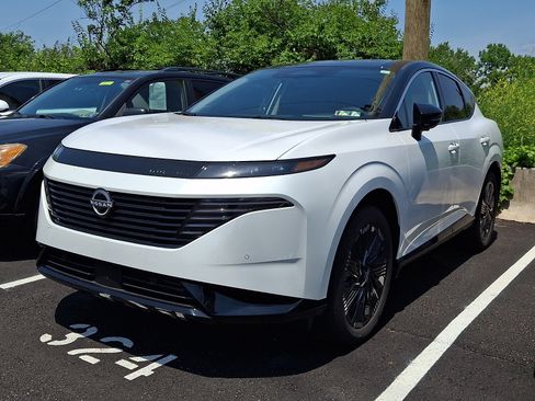 Certified 2026 Nissan Murano Platinum w/ Cargo Package AWD/4WD image 3