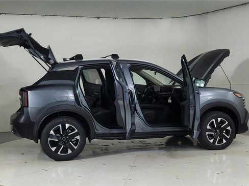 New 2026 Nissan Kicks SV w/ Charging Package image 12