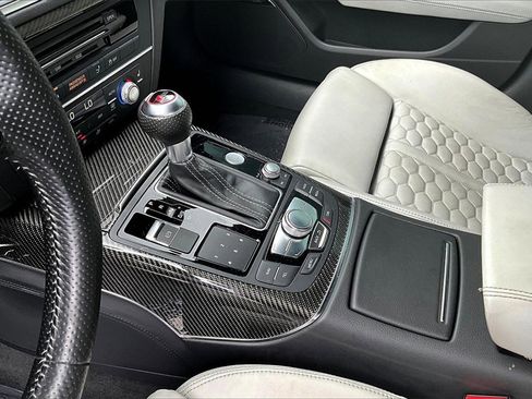 Used 2015 Audi RS 7 Prestige image 22