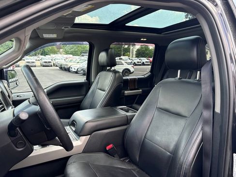 Used 2015 Ford F150 Lariat w/ Equipment Group 502A Luxury AWD/4WD image 4