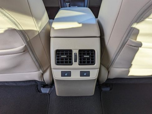 Used 2017 Subaru Legacy 2.5i Limited image 38