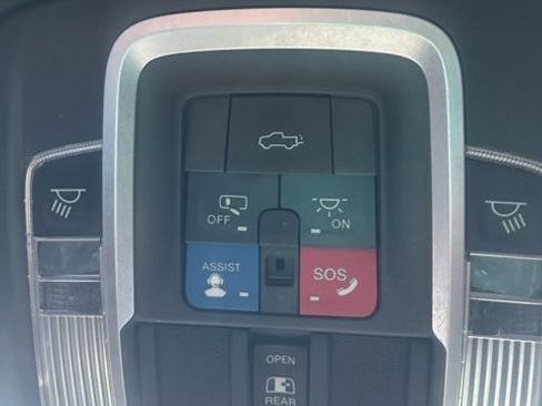 Used 2020 RAM 1500 Limited image 24