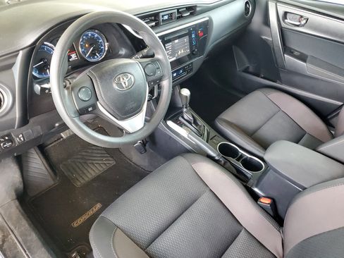 Used 2018 Toyota Corolla LE FWD image 16