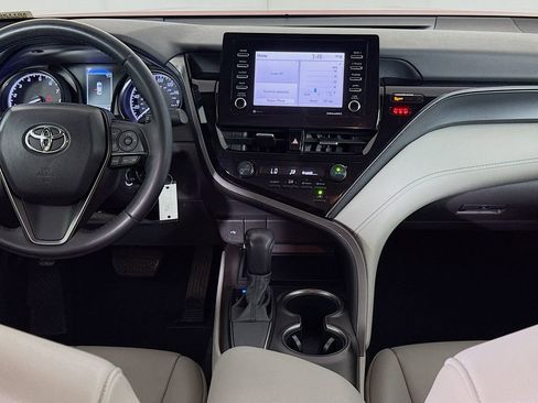 Used 2021 Toyota Camry SE w/ Carpet Mat Package (TMS) image 14