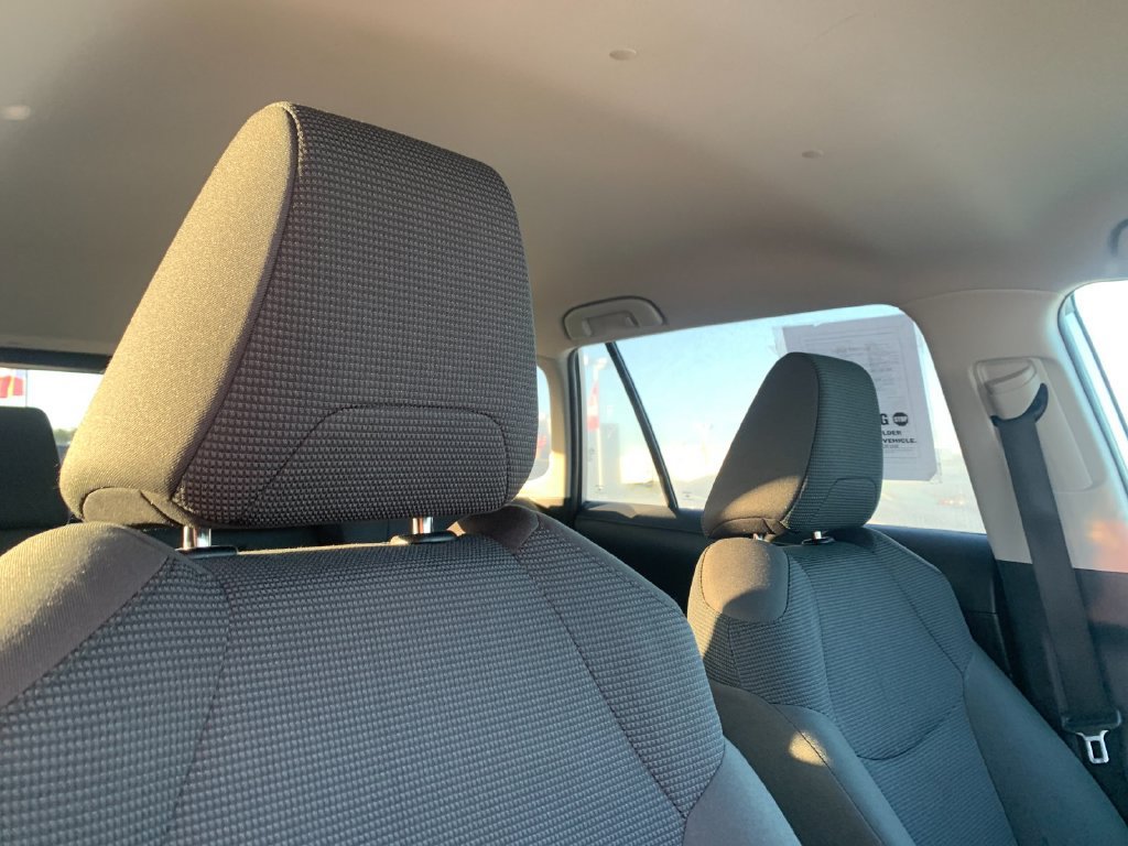 Used 2024 Toyota RAV4 LE AWD/4WD image 19