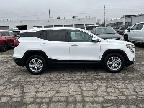 Certified 2023 GMC Terrain SLE image 6