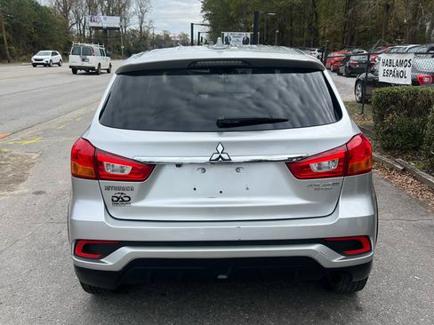 Used 2018 Mitsubishi Outlander Sport ES image 5