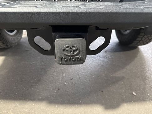 Used 2016 Toyota Tacoma SR image 25
