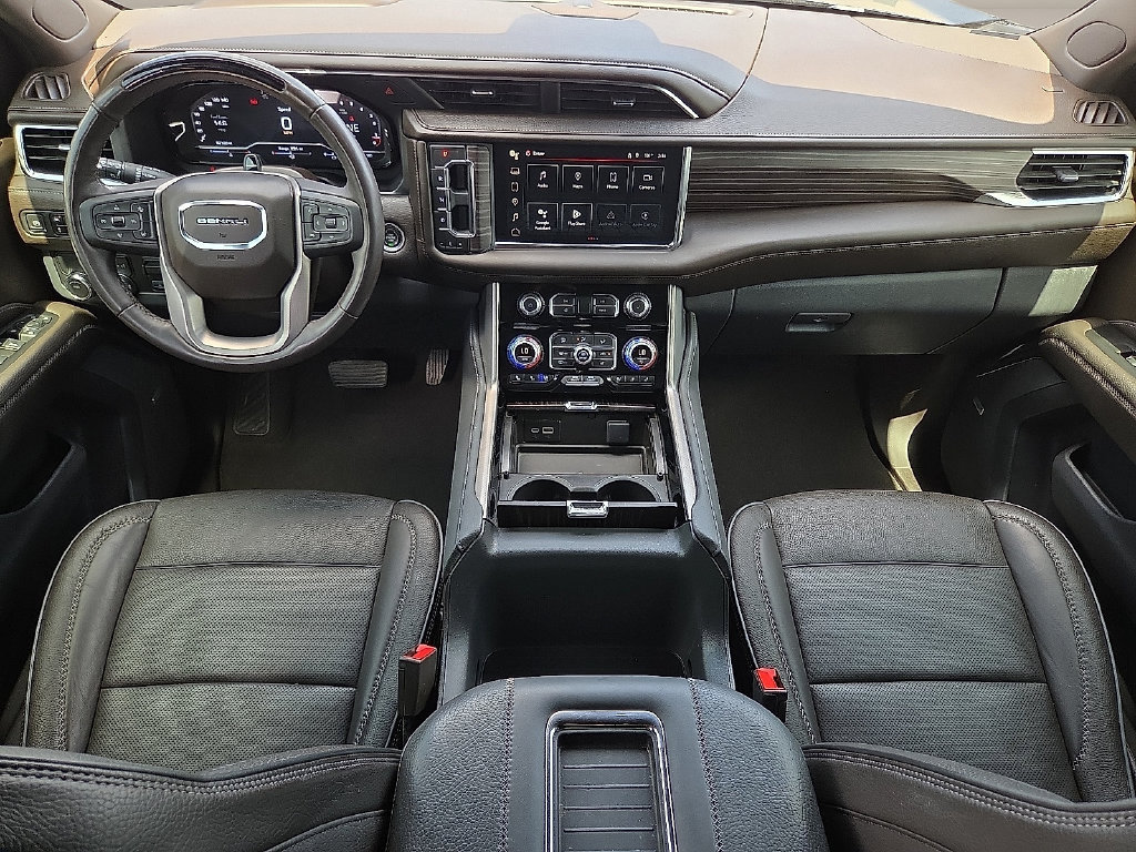 Used 2024 GMC Yukon Denali w/ Advanced Technology Package RWD image 10