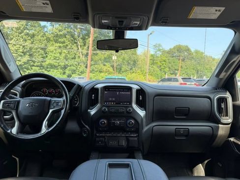 Used 2019 Chevrolet Silverado 1500 LT Trail Boss AWD/4WD image 15