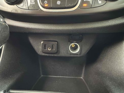 Used 2019 Chevrolet Traverse LT w/ LPO, Floor Liner Package image 57