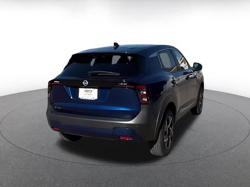 Used 2025 Nissan Kicks SV FWD image 14