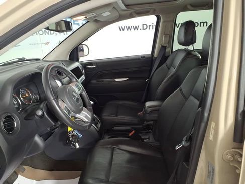 Used 2017 Jeep Compass High Altitude AWD/4WD image 12