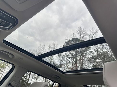 Used 2024 Jeep Wagoneer Series III w/ Premium Group I image 34