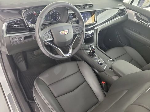 Certified 2024 Cadillac XT6 Premium Luxury w/ LPO, Floor Liner Package AWD/4WD image 18