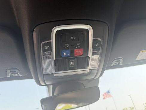 Used 2023 RAM 1500 Laramie AWD/4WD image 29