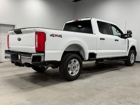 Used 2025 Ford F250 XLT AWD/4WD image 13